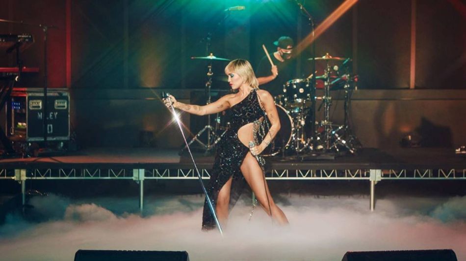 Miley Cyrus reveló que atraviesa un triste momento: Enterate los motivos