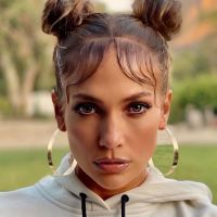 Jennifer López incendió las redes con una foto hot en la cama