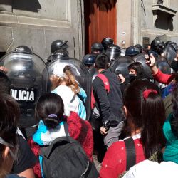 Policías de la Ciudad reprimen a un grupo de enfermeros | Foto:cedoc