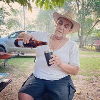 Leve mejoría en la salud del Chaqueño Palavecino tras ser internado por Coronavirus