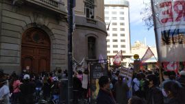 Enfermeros en la Legislatura porteña