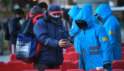 Baja de casos de coronavirus en el AMBA: por qué y cómo mantenerla