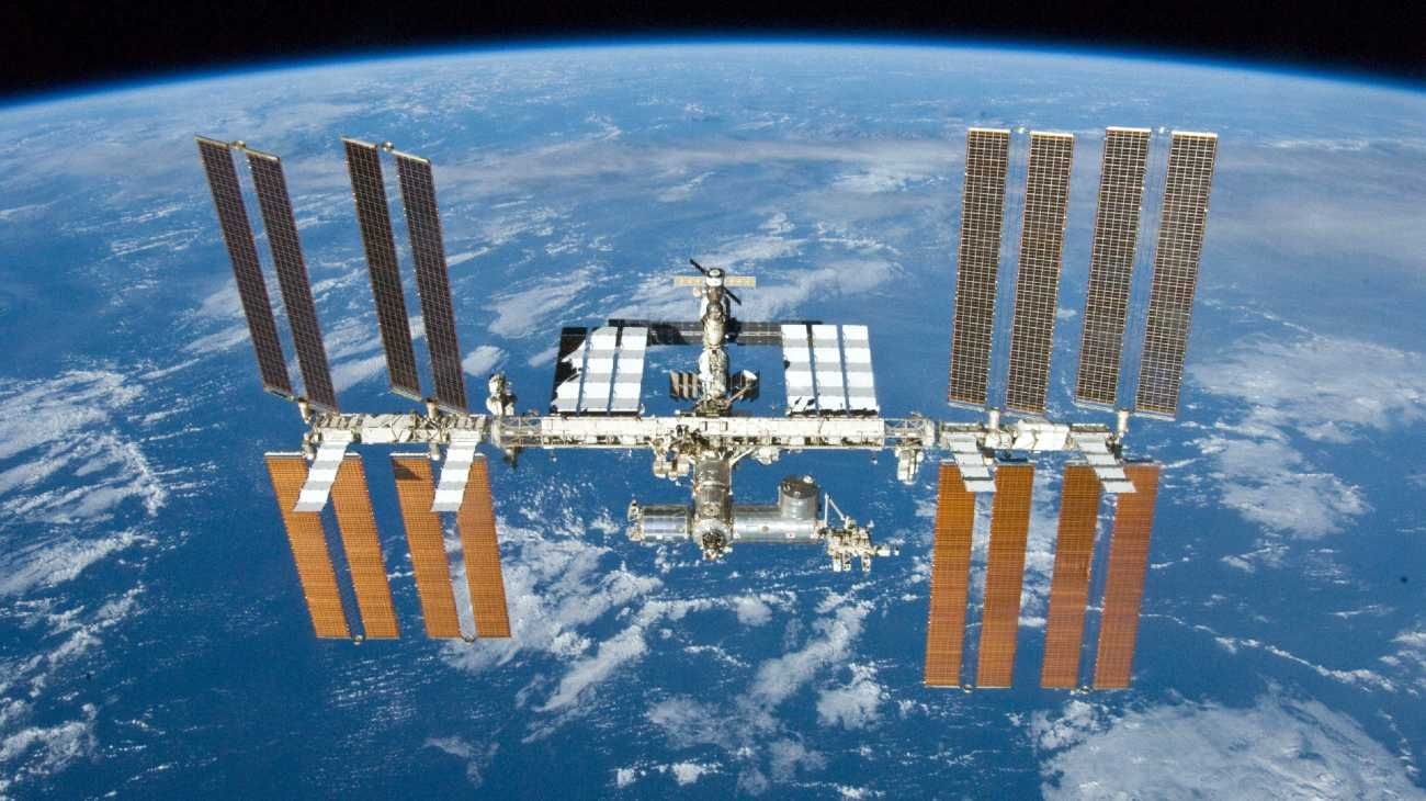 La Estación Espacial Internacional casi choca con restos de un cohete