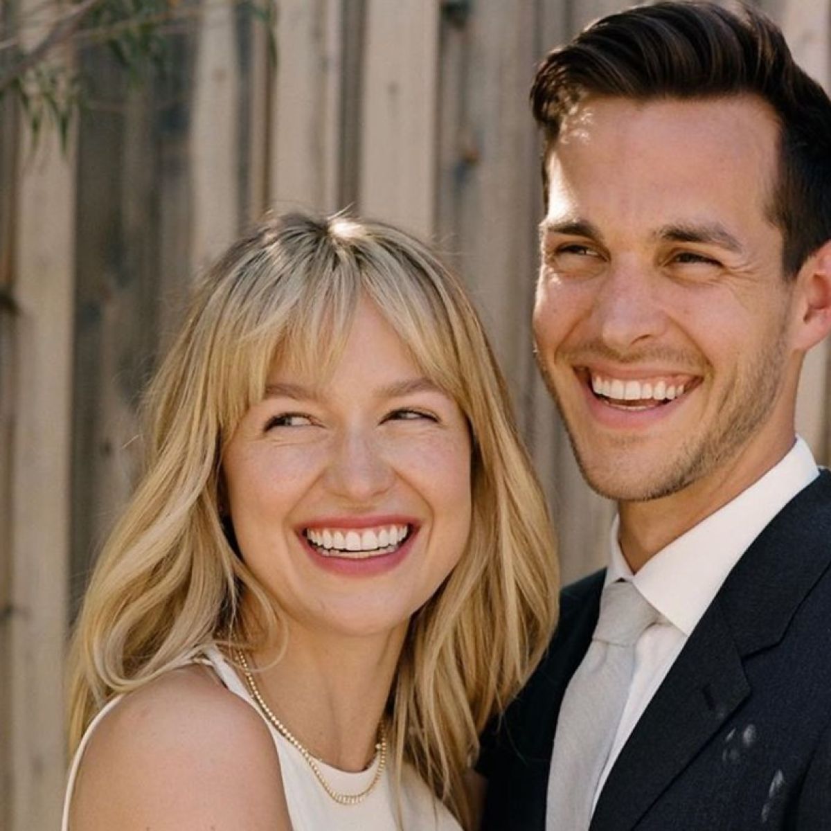 Caras Melissa Benoist Y Chris Wood De Supergirl Se Convirtieron En Padres Yeah, it's complicated, but at least melissa benoist and chris wood were able to get their. caras melissa benoist y chris wood