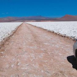 El Salar de Arizaro es la desolación absoluta, sin el menor rasgo de vida. 