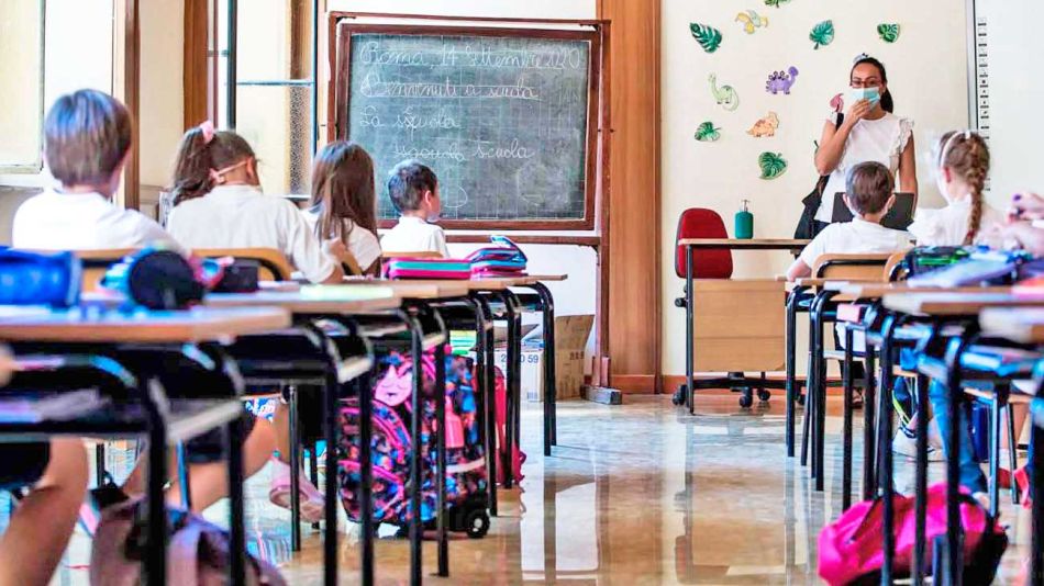 20200927_italia_clases_escuela_alumnos_cedoc_g
