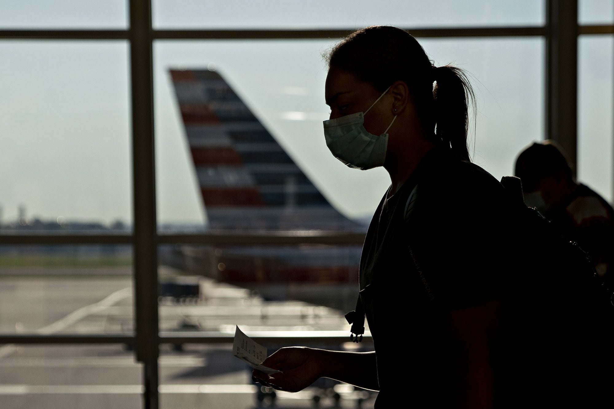 Travelers At Reagan Airport As Airlines Headed For Record Weekly Gain