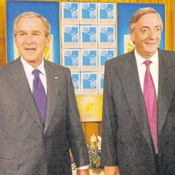 George Bush junto a Néstor Kirchner. 