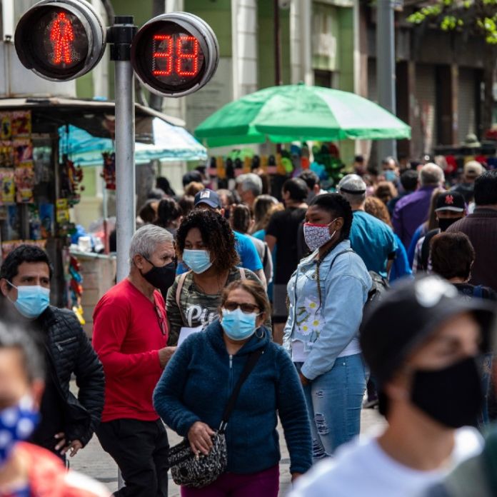 Buenos Aires Times Millions In Chile Capital Emerge From Lockdown