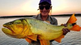 En cuarentena ellas siguen pescando, y lo hacen muy bien