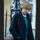 Emma Corrin como Princesa Diana