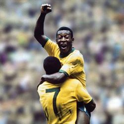 Celebración de Pelé junto con Jairzinho en el Mundial 1970