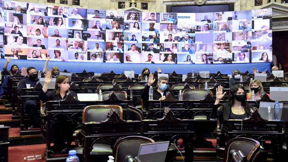 Mixta. La oposición pide cambiar de lugar para temas conflictivos.