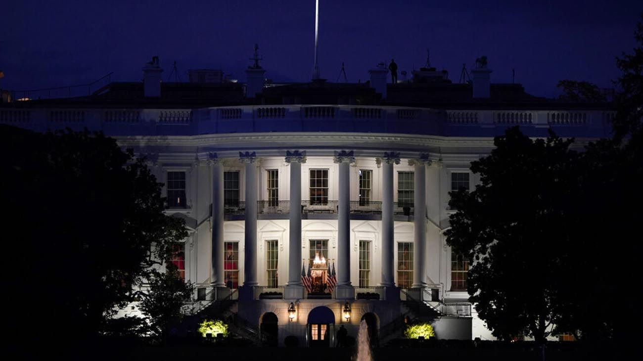 Trump que salió del hospital y llego a la casa Blanca