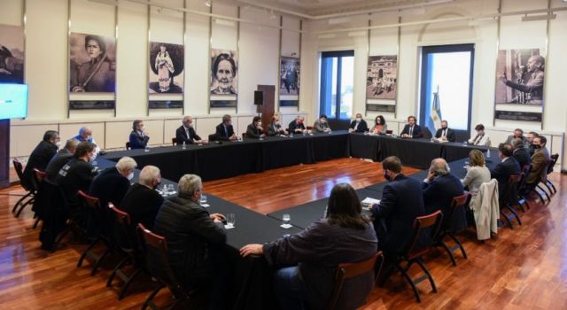 Reunión en Casa de Gobierno. 