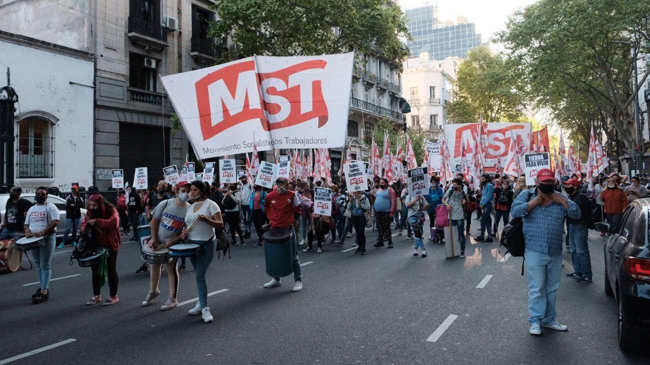 Marcha de grupos de izquierda