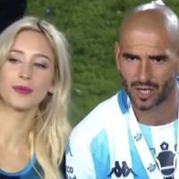 Lisandro Lopez, el jugador de Racing y su novia, Mercedes fueron padres por primera vez