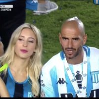 Lisandro Lopez, el jugador de Racing y su novia, Mercedes fueron padres por primera vez