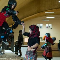 Las chicas encuentran en Skateistan un espacio propio de diversión y educación. 