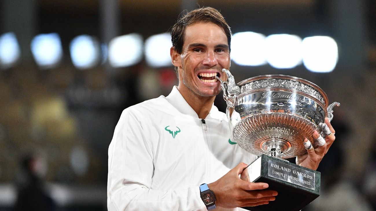 Rafael Nadal, campeón de Roland Garros y leyenda del tenis. //AFP