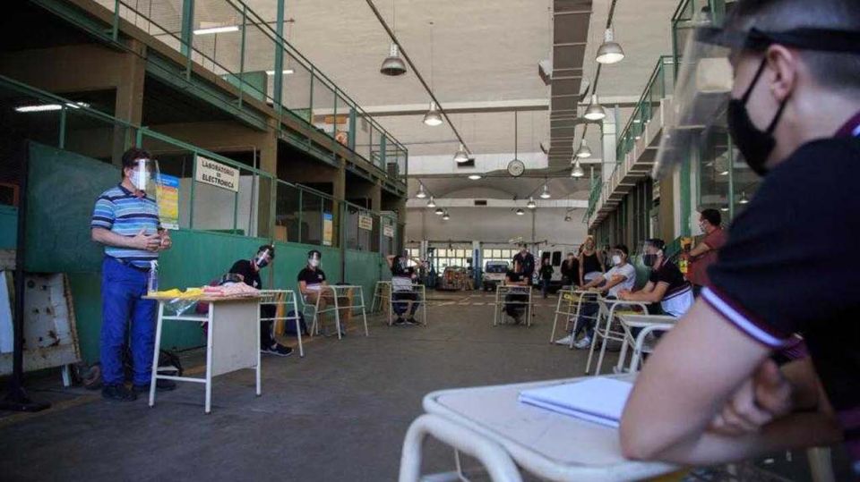 Escuelas Tecnicas Regreso a clases 20201014