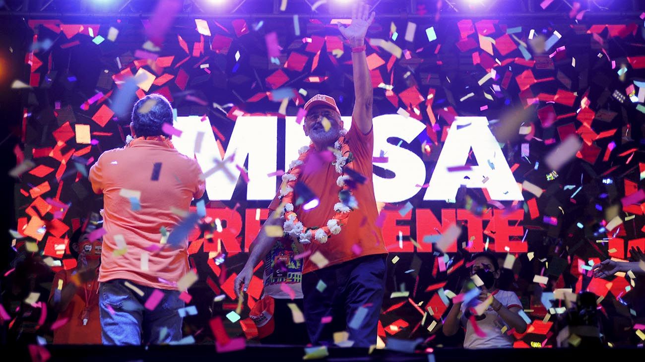 Carlos Mesa candidato en Bolivia