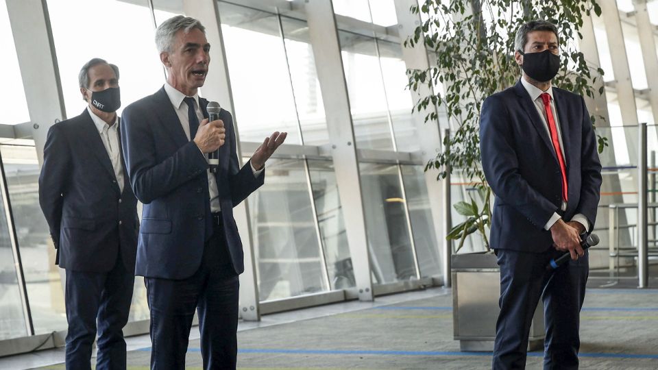Meoni y Lammens anuncieron este miércoles el regreso de los vuelos