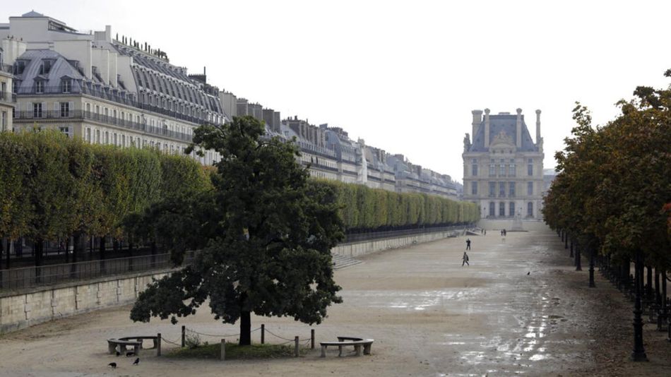 Paris toque de queda