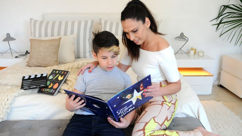 Según un estudio del Conicet, en la cuarentena son las mujeres las que se encargan de acompañar las actividades escolares de sus hijos en un 92,6%.