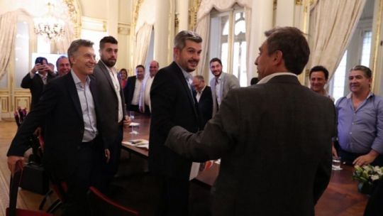 REAPARICIÓN. Macri volvió a la escena y algunos ven a Peña, detrás. Mestre, también protagonista de la semana.