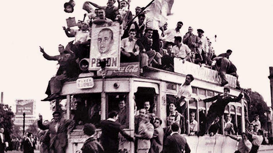 20201017_peron_trabajadores_bandera_cedoc_g