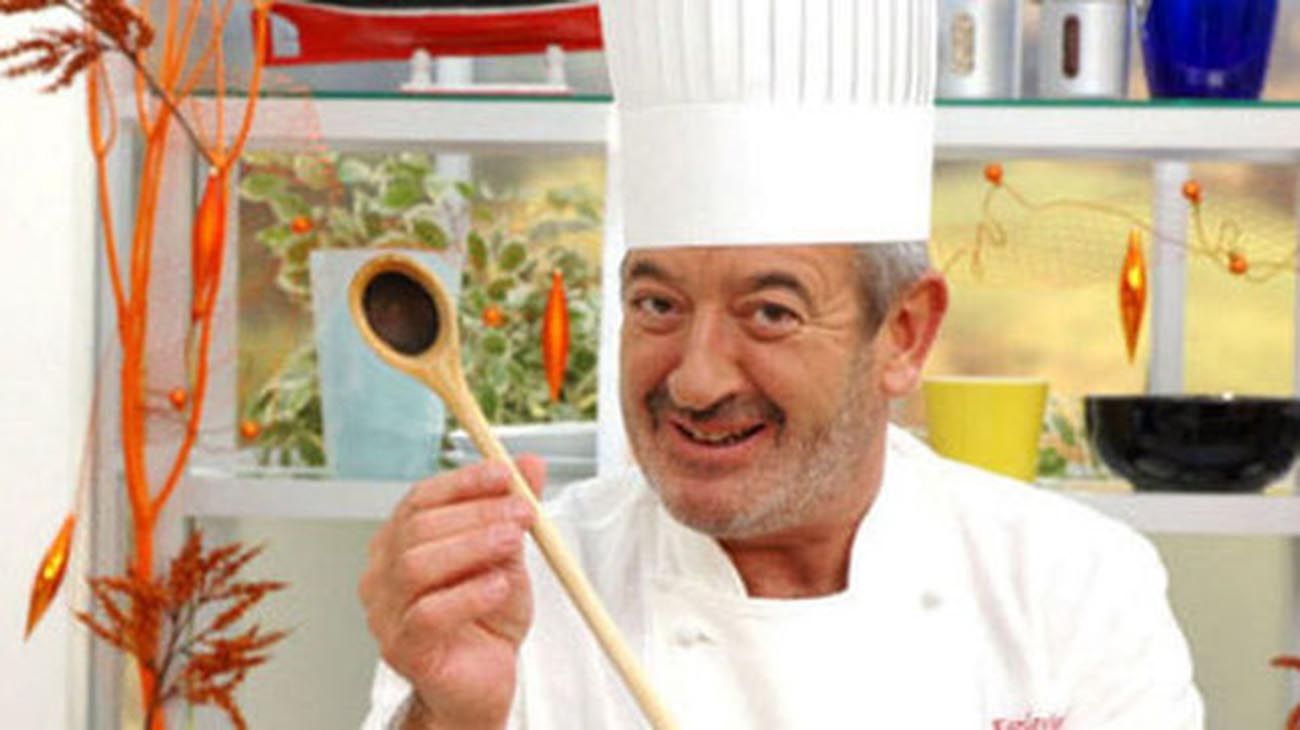 cheh karlos Arguiñano, de diferentes épocas,  restaurante- hotel Zarautz