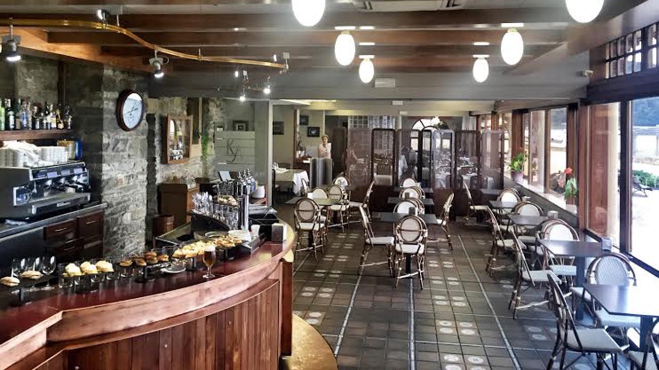 cheh karlos Arguiñano, de diferentes épocas,  restaurante- hotel Zarautz