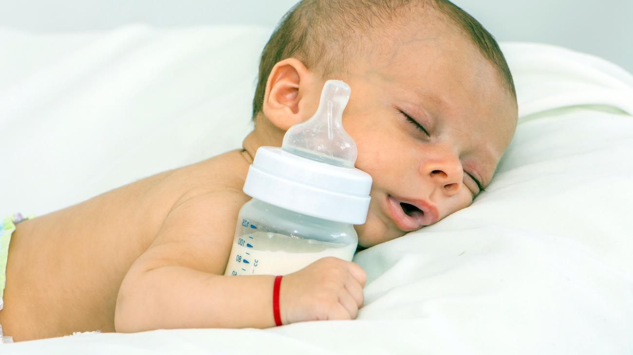 bebés alimentados a mamadera
