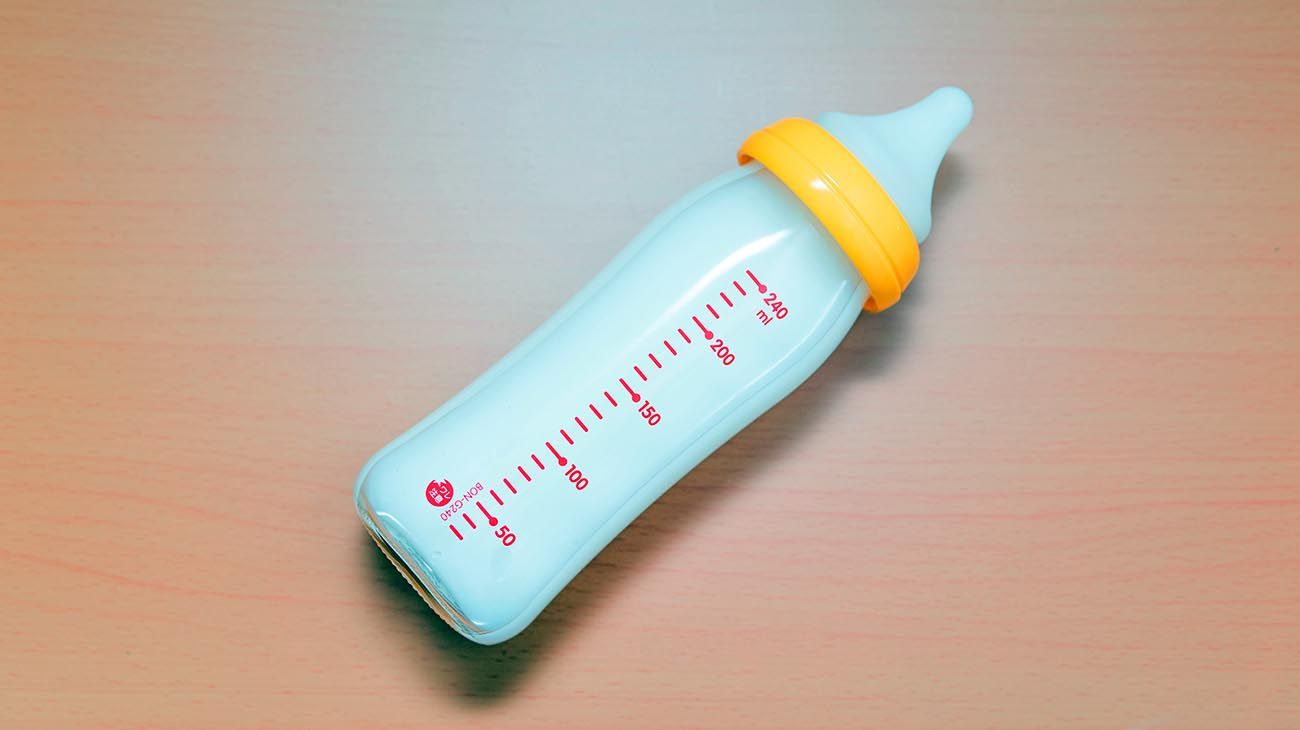 bebés alimentados a mamadera