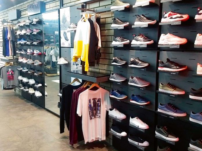 Noticias | Por qué las marcas de zapatillas salieron corriendo al online