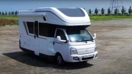 Aunque por ahora solo se comercializará en Corea del Sur, este reciente modelo es destaca por ser un motorhome compacto y de líneas suaves.