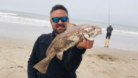 Las corvinas ya pican en San Clemente.