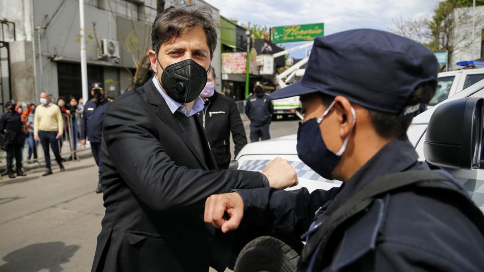 El gobernador de la provincia de Buenos Aires, Axel Kicillof entrega de Patrulleros en la localidad de Esteban Echeverría