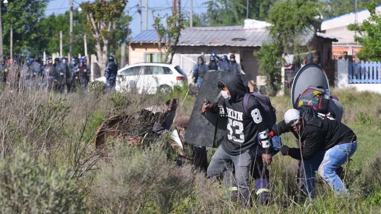 Desalojo toma de tierra en Guernica