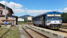 El tren atraviesa la República Checa bordeando el río Elba. Foto: Larissa Loges/dpa