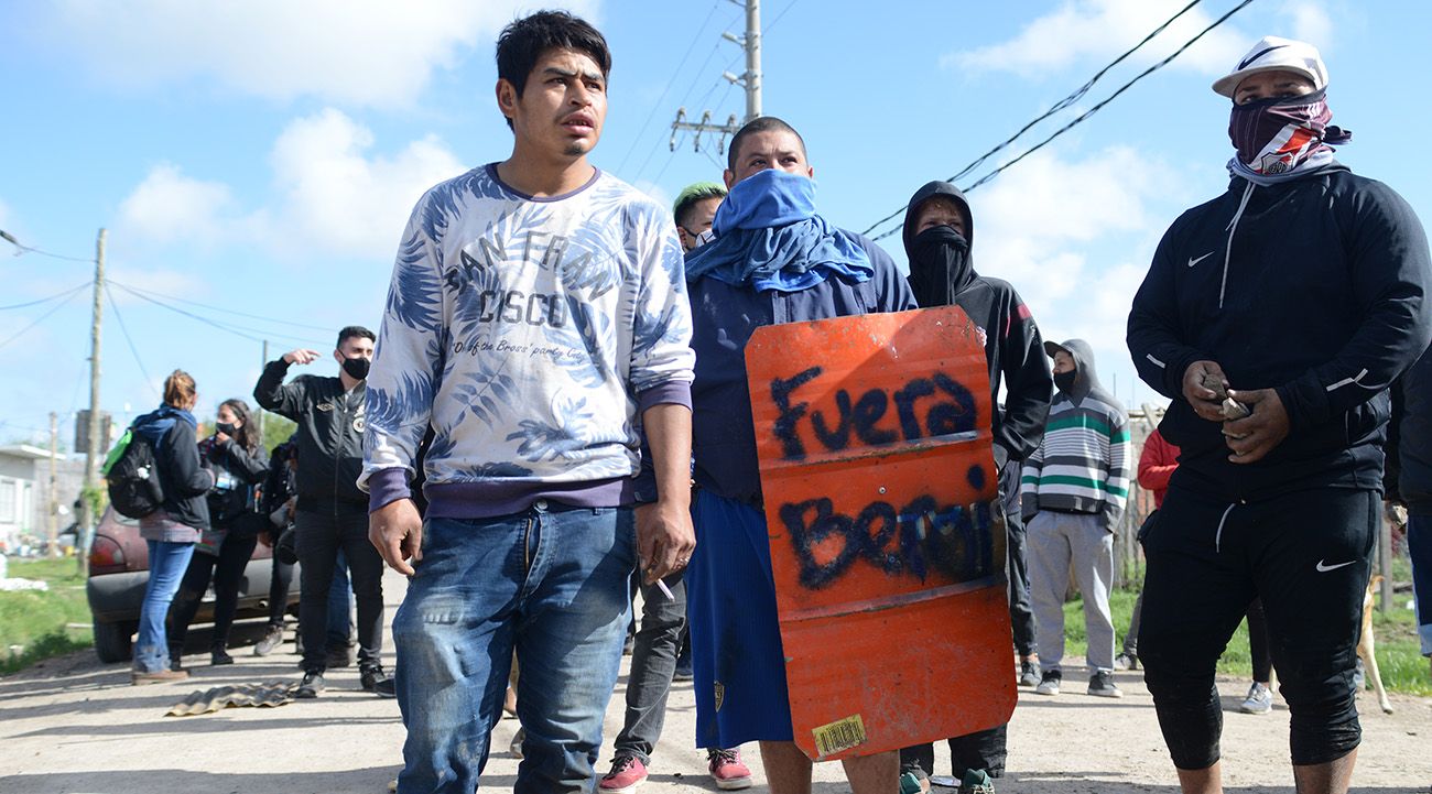 Operativo de desalojo en Guernica, Provincia de Buenos Aires. 