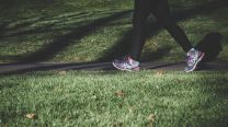 Masa muscular: ejercicios de fuerza ideales para mujeres mayores de 60  