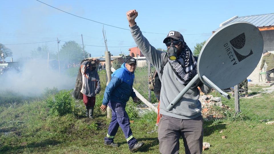 Operativo de desalojo en Guernica, Provincia de Buenos Aires.