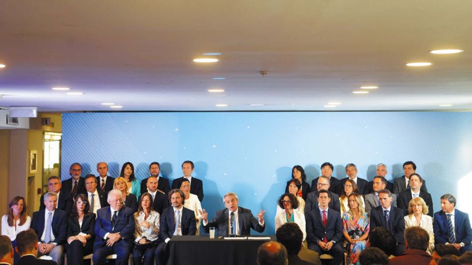 Diciembre de 2019, cuando Alberto Fernández anunció a los ministros que lo acompañarían.. La pandemia trastocó todo y más de uno es foco de críticas.