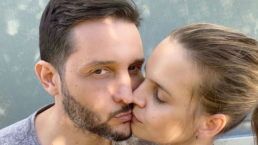 Germán le propuso casamiento a Sabrina en un móvil en vivo