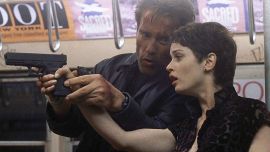 0611_armas_hollywood