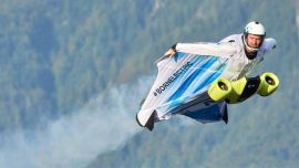 El innovador dispositivo fue puesto a prueba por uno de sus diseñadores, Peter Salzmann.