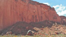 La Rioja Termas, reservas y dinosaurios