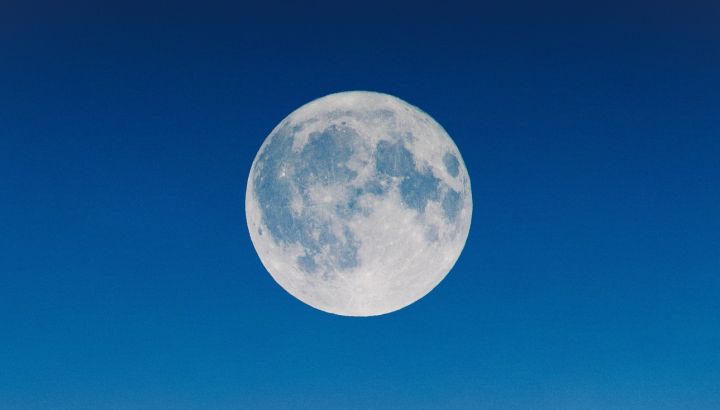Luna de hoy en libra: cómo afecta a tu signo el 23 de mayo